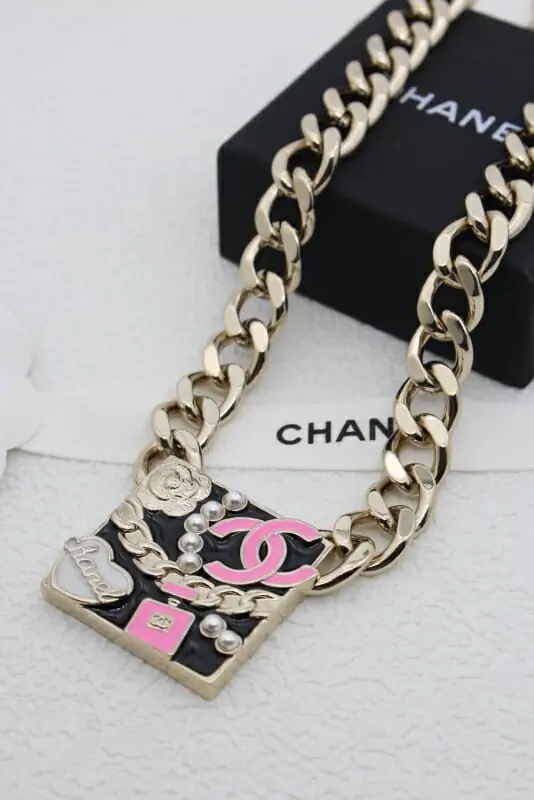 chanel collier pour femme s_12241431